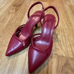 New DKNY Gleea Red Heels Sz 6